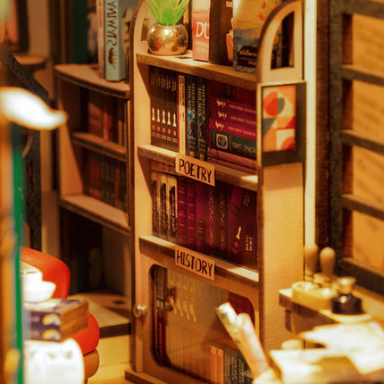 Bookstore DIY Book Nook