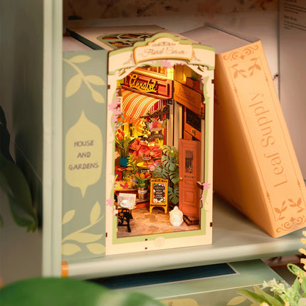 Wonderland Floral Corner DIY Book Nook