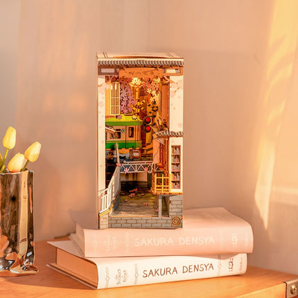 Sakura Densya DIY Book Nook